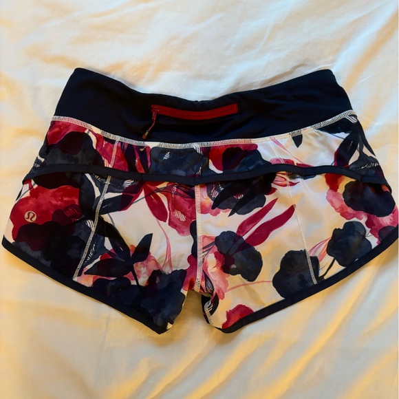 Lululemon shorts - Picture 2 of 2